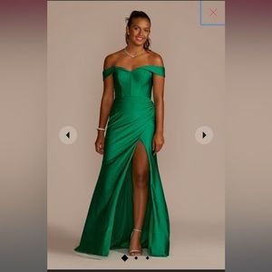 ❌SOLD❌ Green prom dress